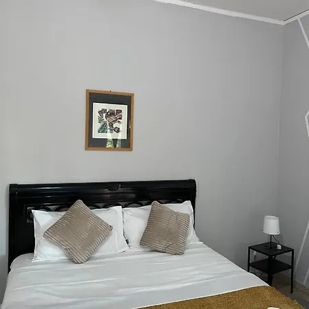Arena Maroncelli Room2 Guest house